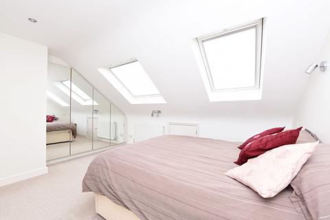 undefined, Engadine Street, London, SW18 5DT, Southfields, London, SW18