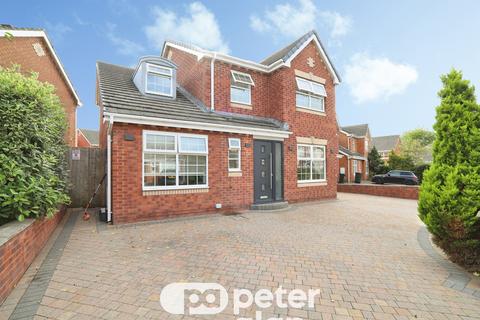 4 bedroom detached house for sale, Clipper Close, Newport
