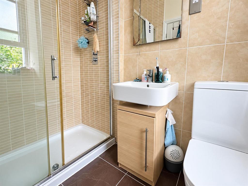 Apartment in Cardiff - View 5