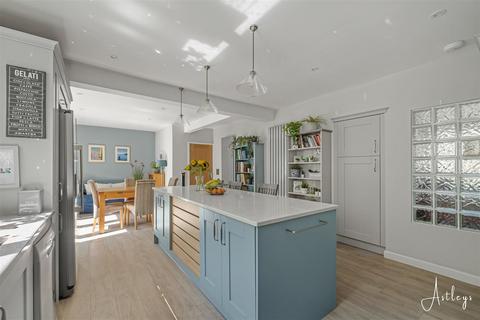 4 bedroom detached house for sale, Langland Villas, Mumbles, Swansea