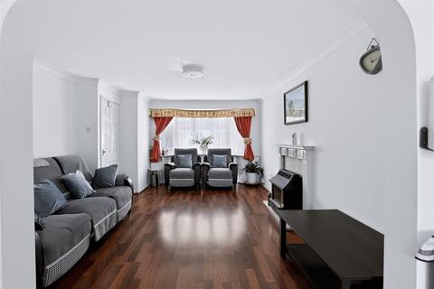 4 bedroom detached house for sale, Graces Close, Cranfield, Bedford