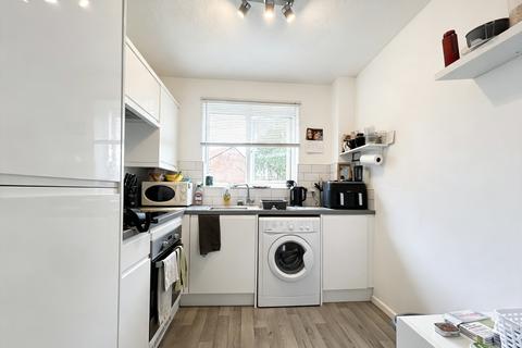 1 bedroom flat for sale, Blackmore Road, Shaftesbury -  Popular Location