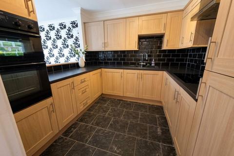 2 bedroom flat for sale, Squire Court, Victoria Quay, Maritime Quarter, Swansea, City And County of Swansea.