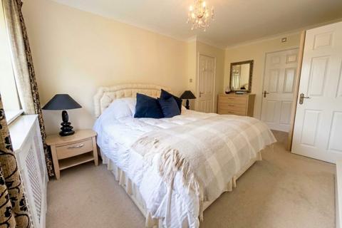 2 bedroom flat for sale, Squire Court, Victoria Quay, Maritime Quarter, Swansea, City And County of Swansea.