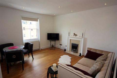 2 bedroom apartment to rent, Windsor SL4