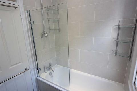 2 bedroom apartment to rent, Windsor SL4