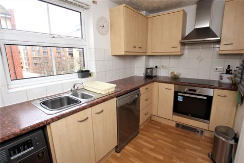 2 bedroom flat to rent, Briton Street, Hampshire SO14