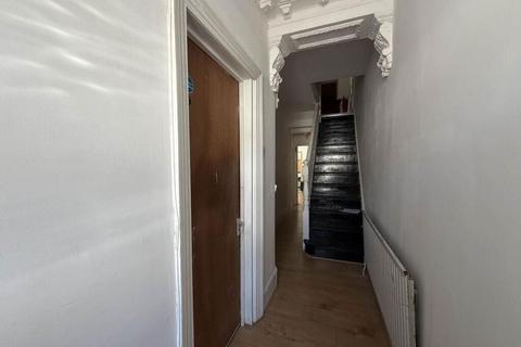 5 bedroom terraced house for sale, Abbey Wood Road, London, SE2