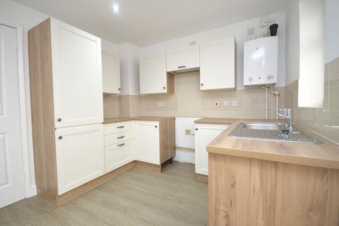 2 bedroom semi-detached house to rent, Redfern Close, Scarning, NR19