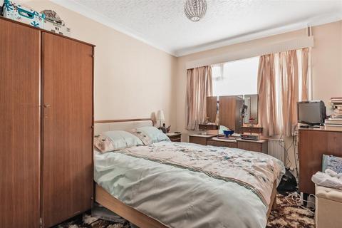 4 bedroom detached bungalow for sale, Ger-Y-Parc, Morriston, Swansea