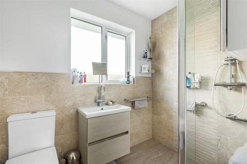 4 bedroom detached bungalow for sale, Ger-Y-Parc, Morriston, Swansea