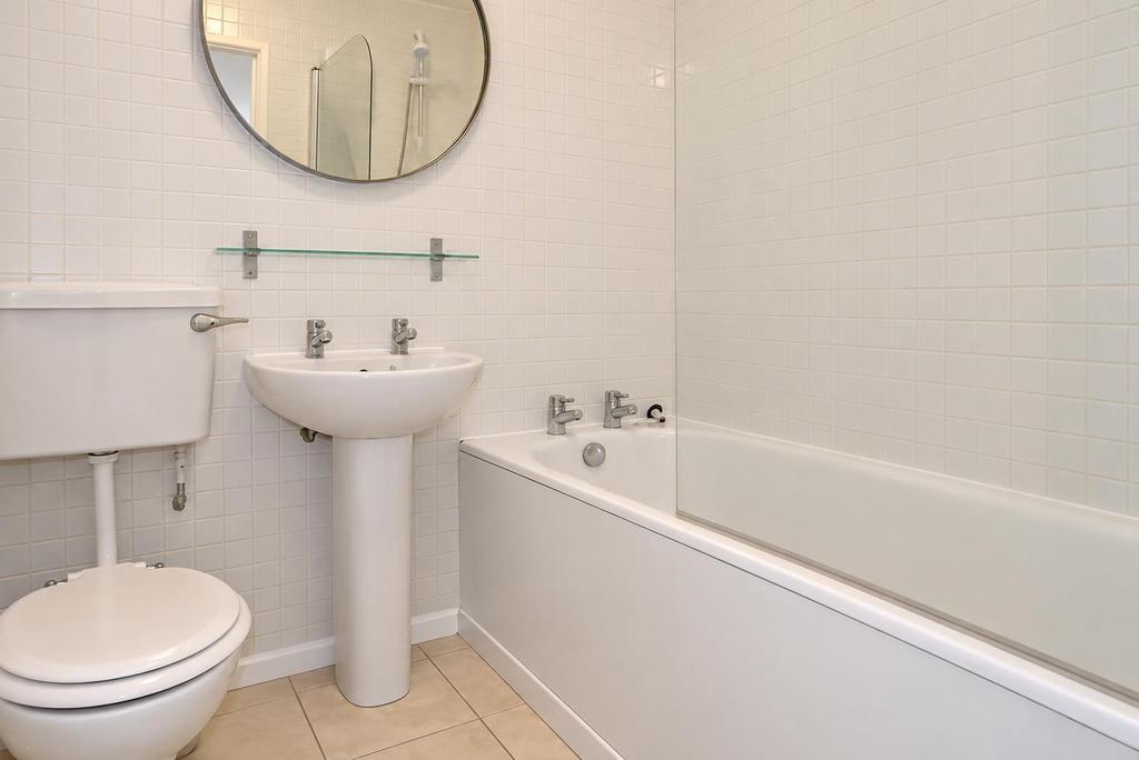 Apartment in Newcastle upon Tyne, Blakelaw, Blakelaw and North Fenham - View 5