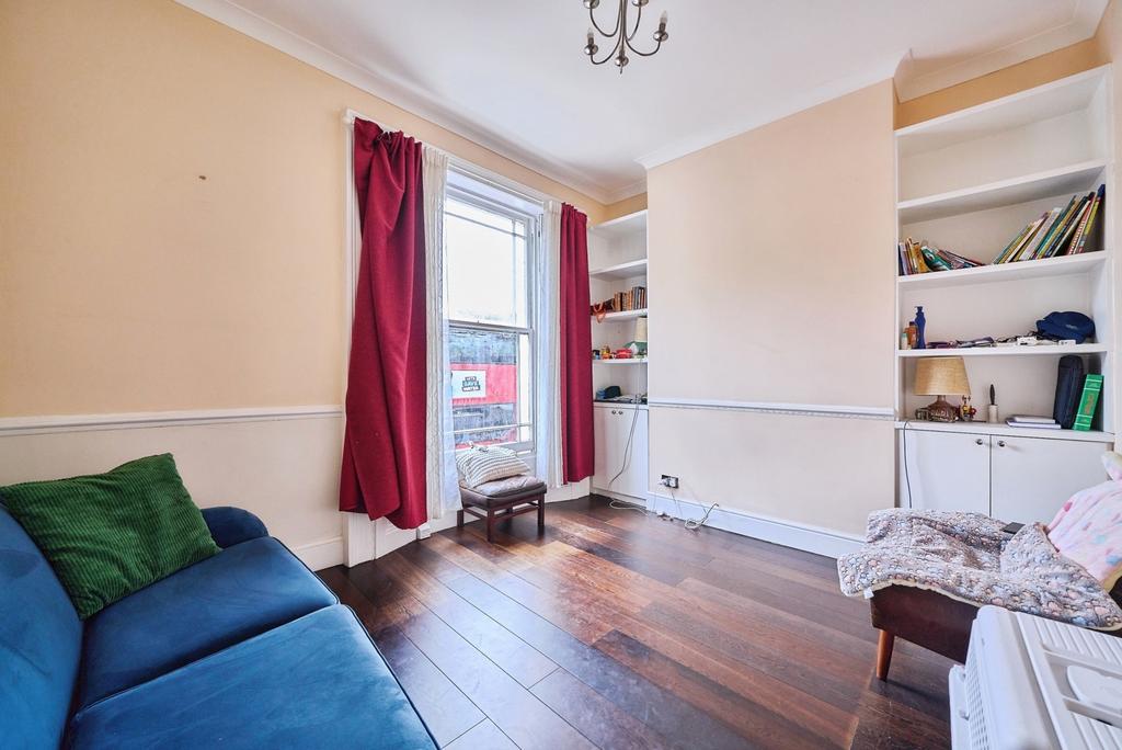 Apartment in London - View 2