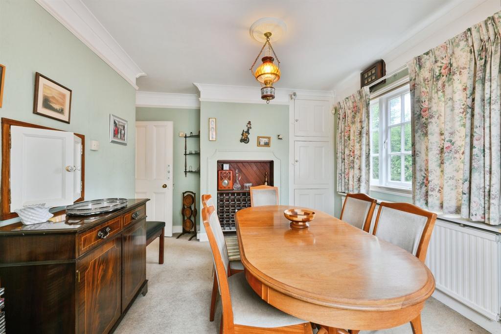 House in Harlow - More