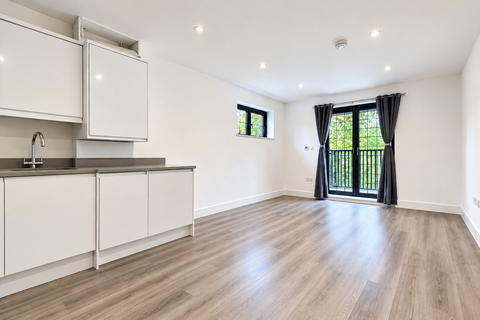 1 bedroom apartment to rent, West Hill, South Croydon