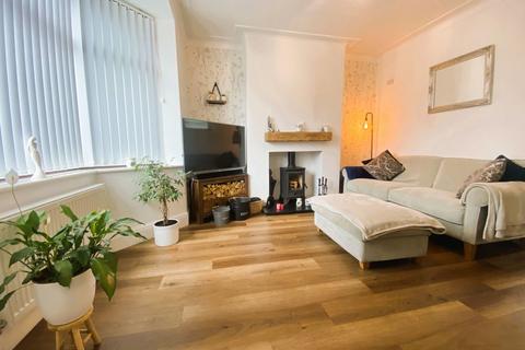 2 bedroom semi-detached house for sale, 124 Haven Lane, Moorside, Oldham, OL4 2QQ