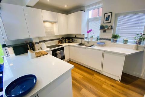 2 bedroom semi-detached house for sale, 124 Haven Lane, Moorside, Oldham, OL4 2QQ