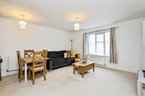 2 bedroom flat for sale, Dame Kelly Holmes Way, Tonbridge, Kent, TN9