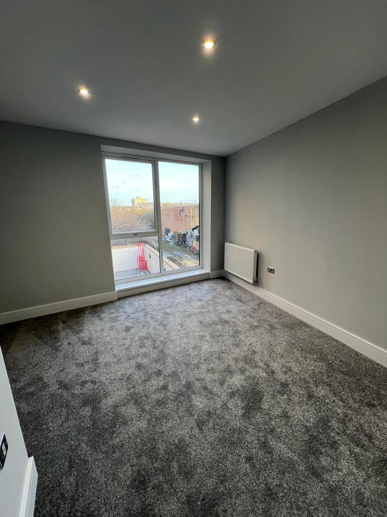 Apartment in Barking - More