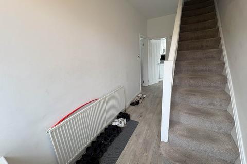3 bedroom semi-detached house for sale, 139 Oakbank Avenue, Oldham, OL9 9RT