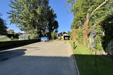 undefined, Huddersfield Road, Darton, Barnsley, S75 5NF