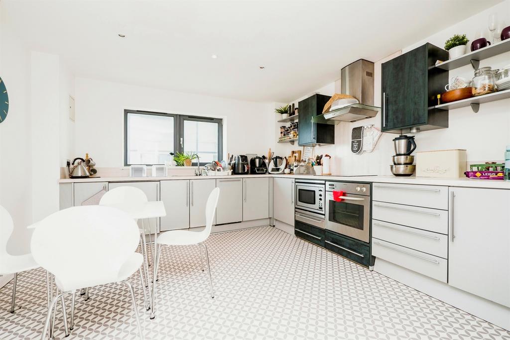 Apartment in Cardiff - View 2