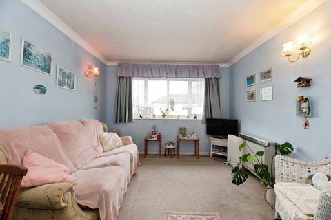 1 bedroom flat for sale, Wordsworth Drive, Cheam, Sutton, SM3