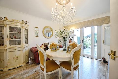 3 bedroom terraced house for sale, The Bramblings, LONDON, London, E4