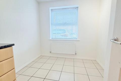 3 bedroom semi-detached house to rent, The Presidents, Beck Row, Bury St. Edmunds