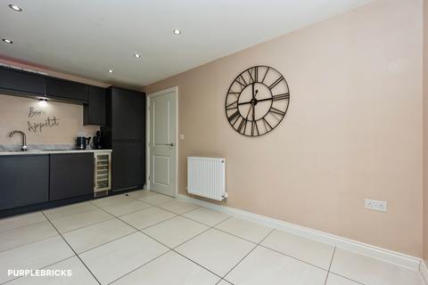 3 bedroom semi-detached house for sale, Rook Close, Dukinfield, SK16