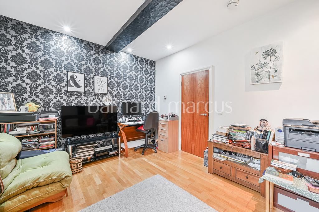 Apartment in EPSOM - View 4