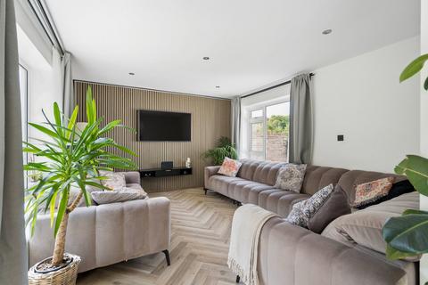 4 bedroom detached house for sale, Whitelands Avenue, Chorleywood, WD3