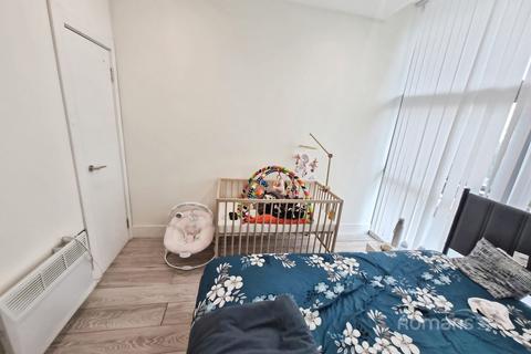 undefined, Farnham Road, Slough, Berkshire, SL1