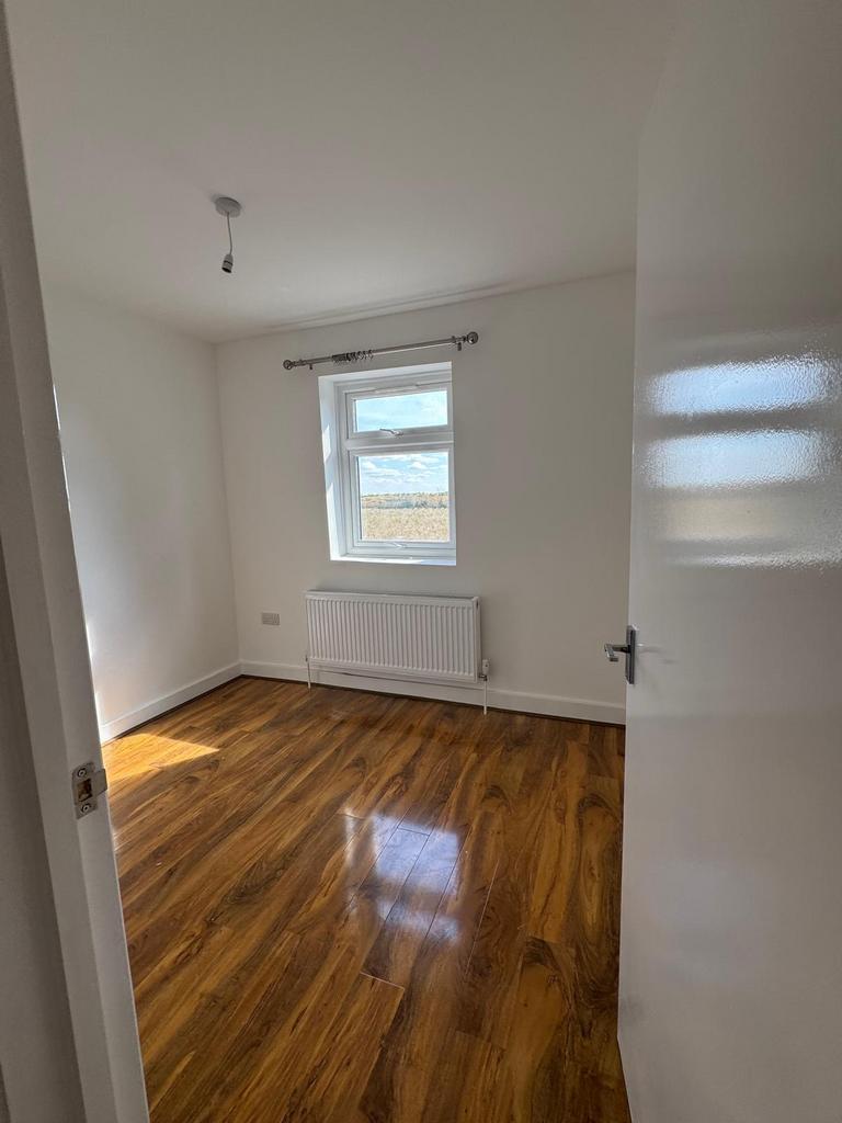 House in London - View 5