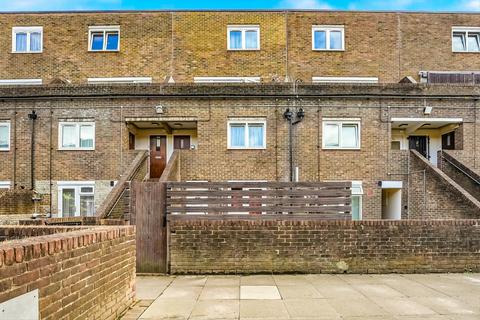 Salisbury Walk, Archway, N19