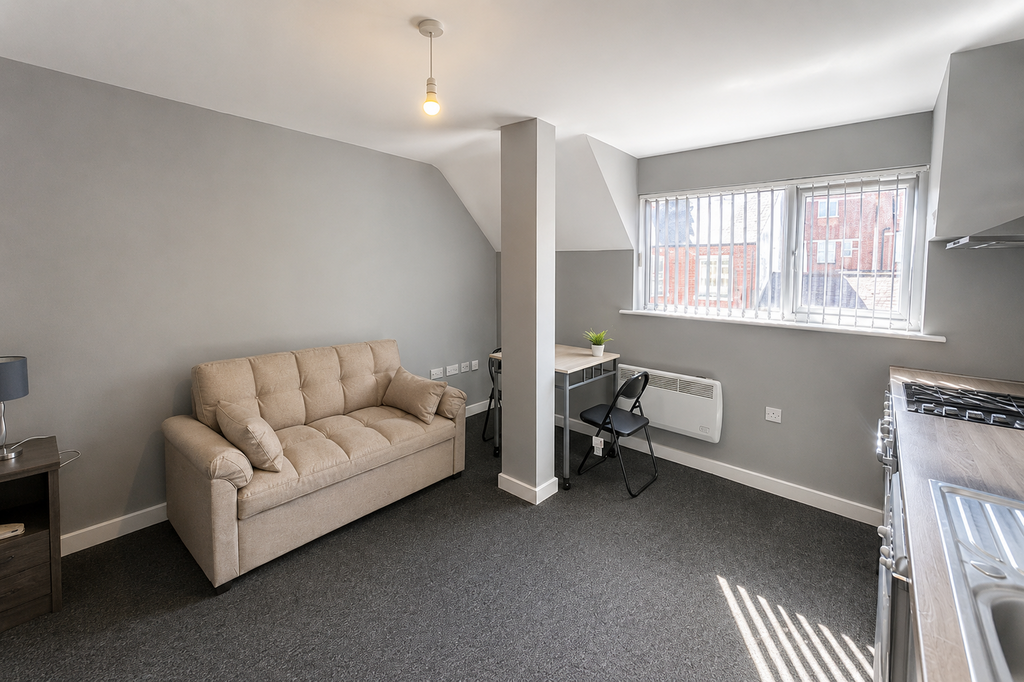 Apartment in Leicester - View 3