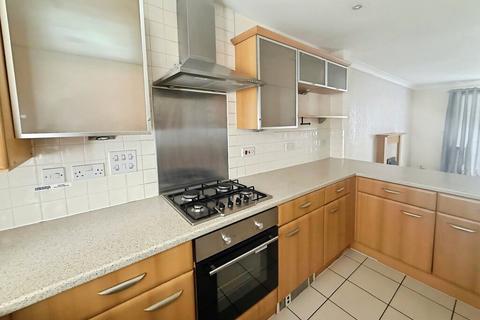 3 bedroom townhouse to rent, Guylers Hill Drive, Clipstone Village, Mansfield