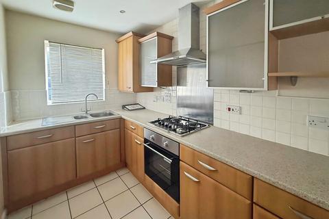3 bedroom townhouse to rent, Guylers Hill Drive, Clipstone Village, Mansfield