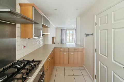 3 bedroom townhouse to rent, Guylers Hill Drive, Clipstone Village, Mansfield