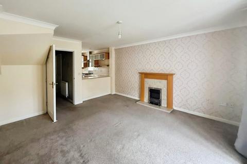 3 bedroom townhouse to rent, Guylers Hill Drive, Clipstone Village, Mansfield