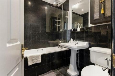 2 bedroom flat to rent, Gloucester Road, South Kensington SW7