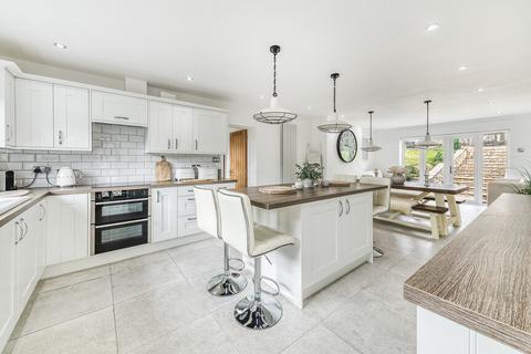 2 bedroom detached bungalow for sale, Main Street, Kniveton