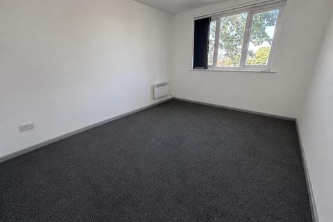 2 bedroom apartment to rent, Cecil Avenue, BRADFORD