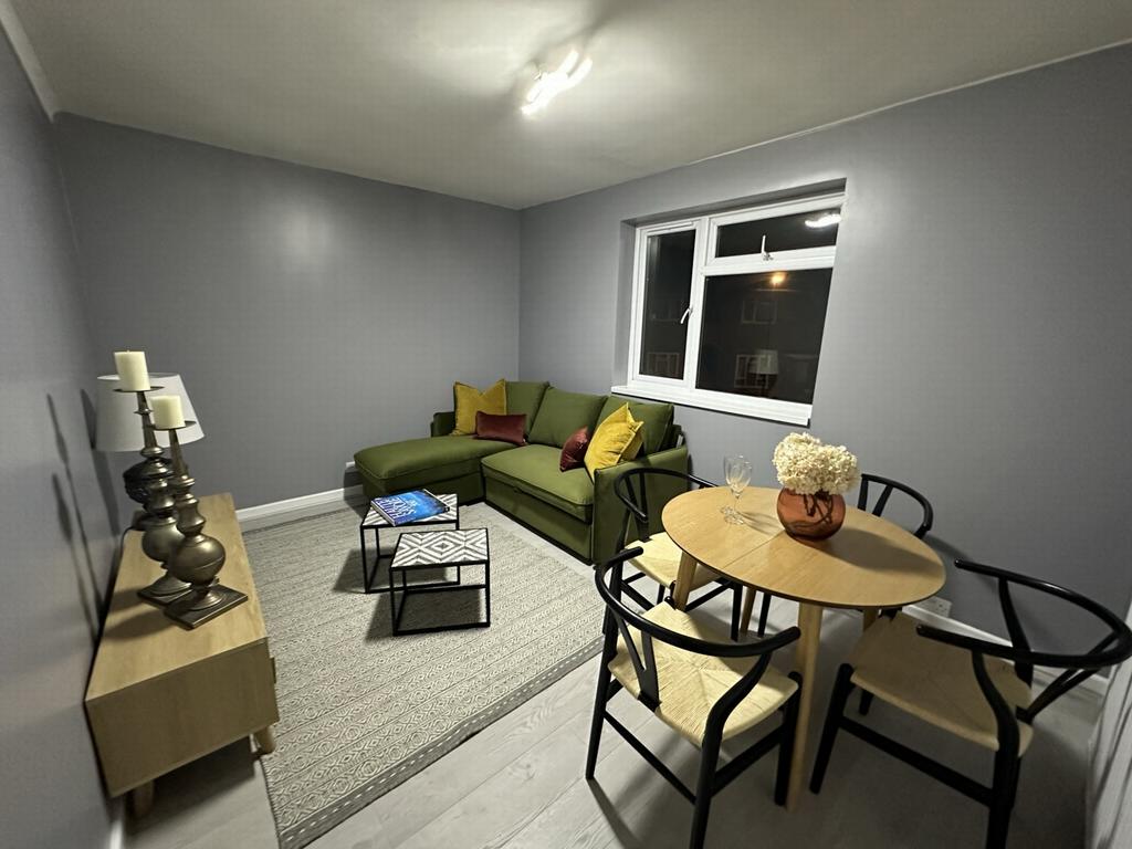Apartment in London - View 3