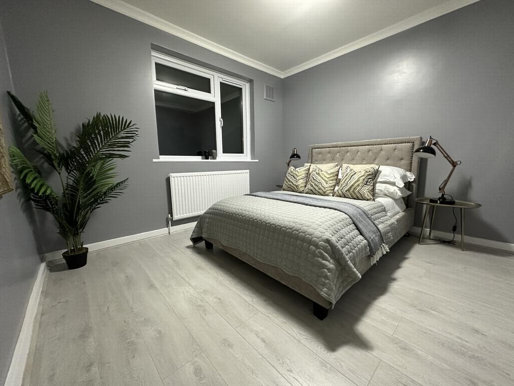 Apartment in London - More