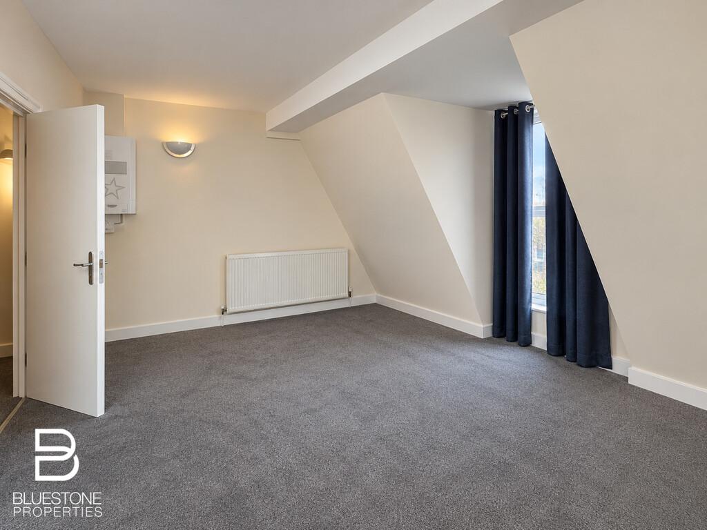 Apartment in London - View 2