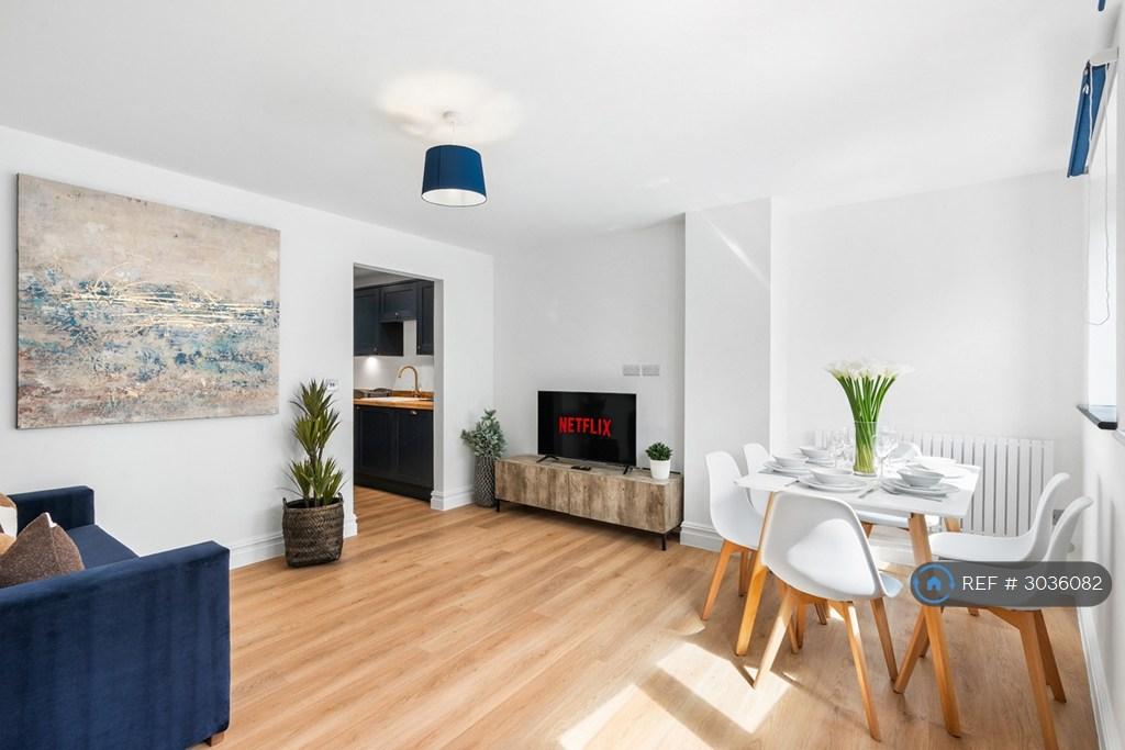 Apartment in Brighton - View 5