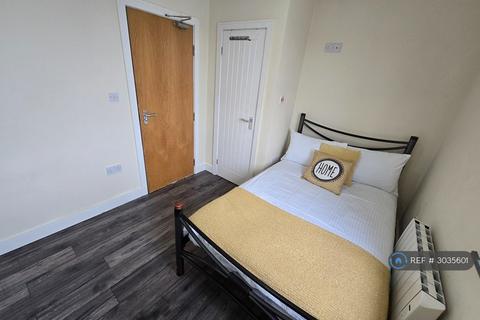 Studio to rent, Woodhouse Street, Stoke-On-Trent, ST4
