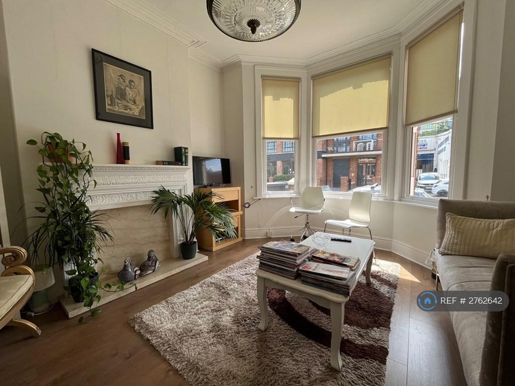 House in London - View 3