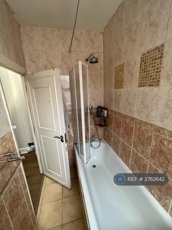House in London - View 4